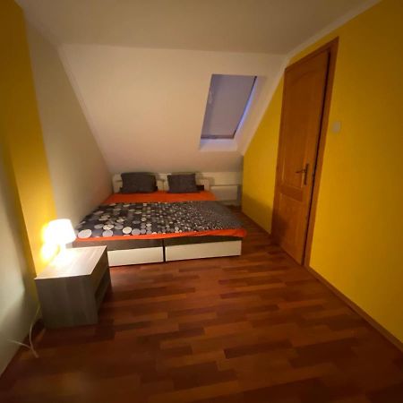 久洛Mimi Apartman公寓 外观 照片