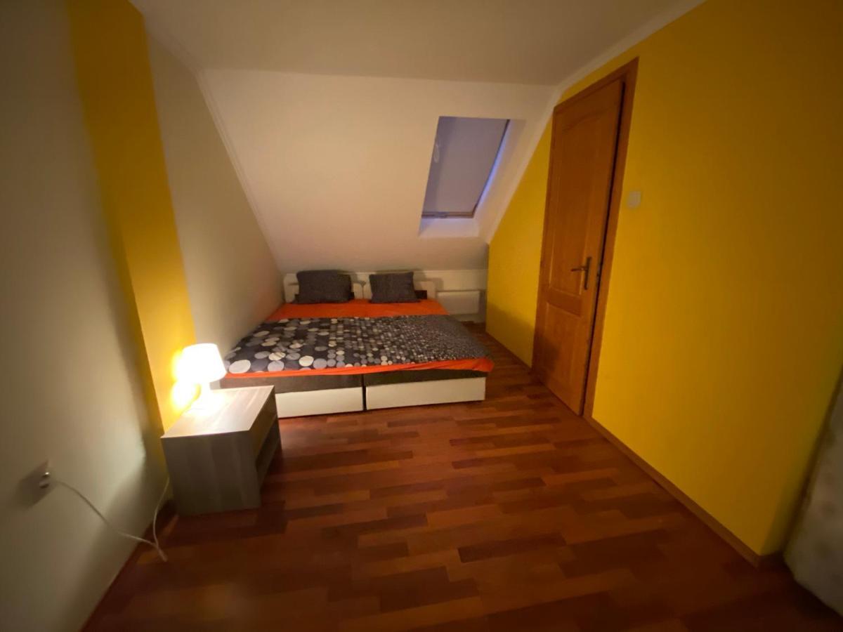 久洛Mimi Apartman公寓 外观 照片
